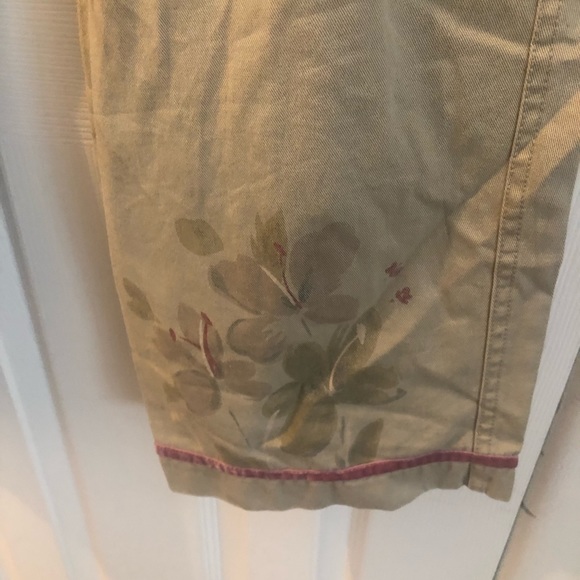 Woman’s pants - Picture 5 of 7